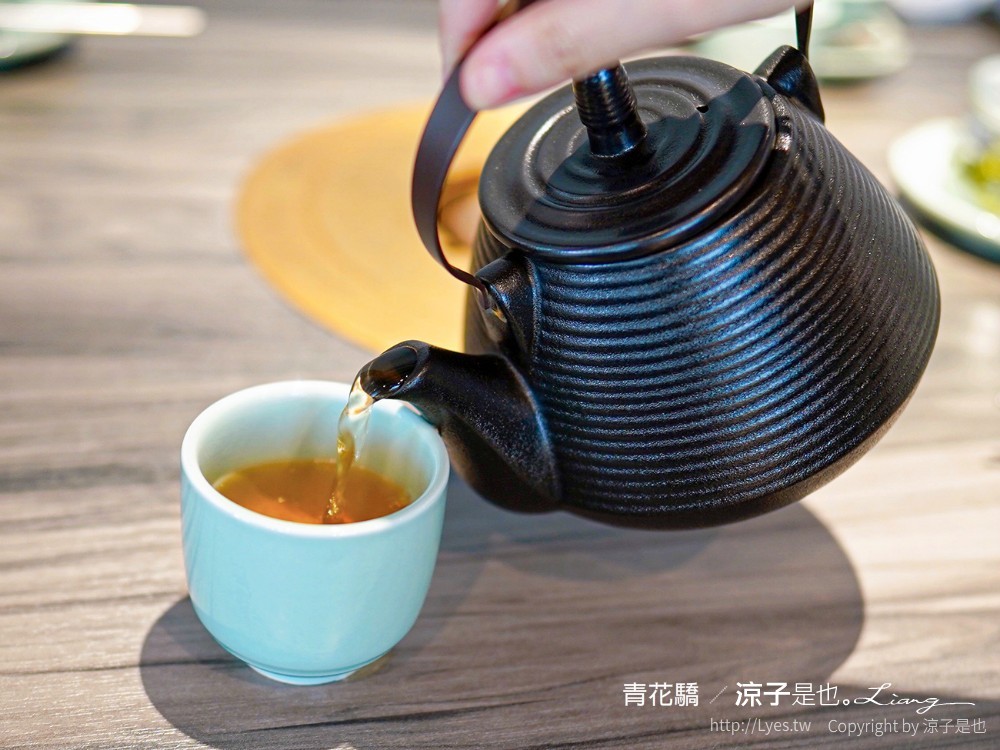 青花驕麻辣鍋 菜單 台中崇德店 北屯火鍋餐廳 王品集團 酸菜白肉鍋 青花椒