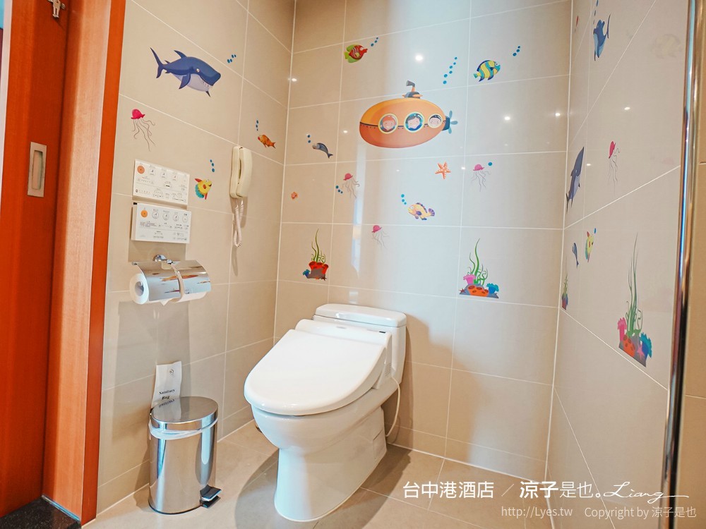台中港酒店 台中親子飯店 梧棲住宿 海洋親子房、兒童遊戲室 汽車跑道 早餐自助吧吃到飽
