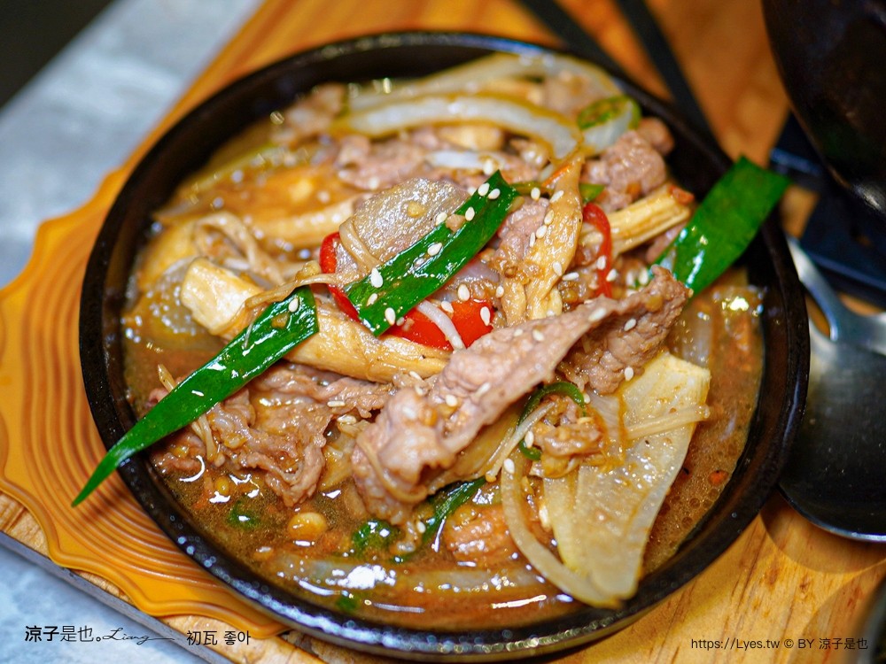 初瓦 菜單 台中韓式料理 王品集團 韓國主廚 台灣大道店 訂位 價位 韓式小菜吃到飽 壽星優惠