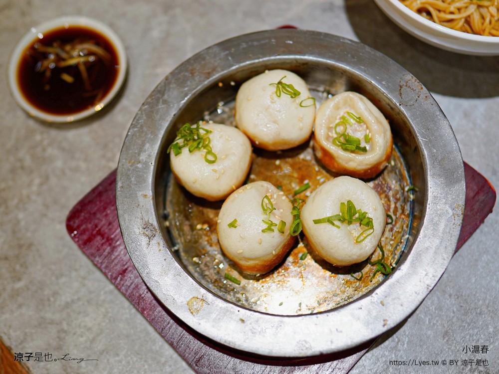 小滬春 菜單 上海鮮肉生煎 爆漿湯包 樓外樓 台中北屯 推薦美食 生煎專門店 蔥油餅 紅油炒手 菜單 上海鮮肉生煎 爆漿湯包 樓外樓 台中北屯 推薦美食 崇德二店 生煎專門店 蔥油餅 紅油炒手