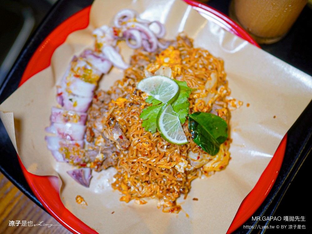 嘎拋先生 菜單 泰式打拋專賣店 台中中區美食 阿杜皇家泰式料理 品牌 泰式料理推薦 單人簡餐 第二市場 mrgapao