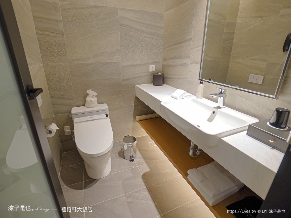 禧榕軒大飯店 台南新開幕 火車站住宿飯店 雙人房 四人房 家庭房 房型開箱 頂樓空中花園泳池 房價