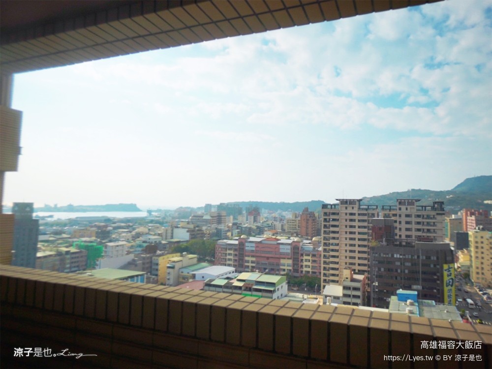 福容大飯店高雄 高雄親子住宿 鹽埕區飯店 捷運站住宿 早餐 房型 四人房 動物園主題房 泳池飯店 健身房