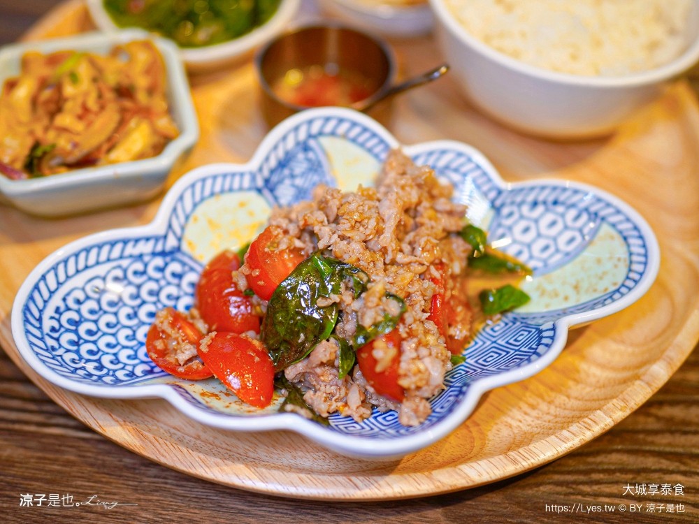 大城享泰食 菜單 台中大坑餐廳 泰式料理 個人套餐 訂位 推薦美食 壽星 外帶