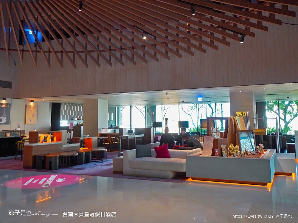 台南 大員皇冠假日酒店 台南安平住宿 親子飯店 泳池 安平 早餐 自助餐 海景房