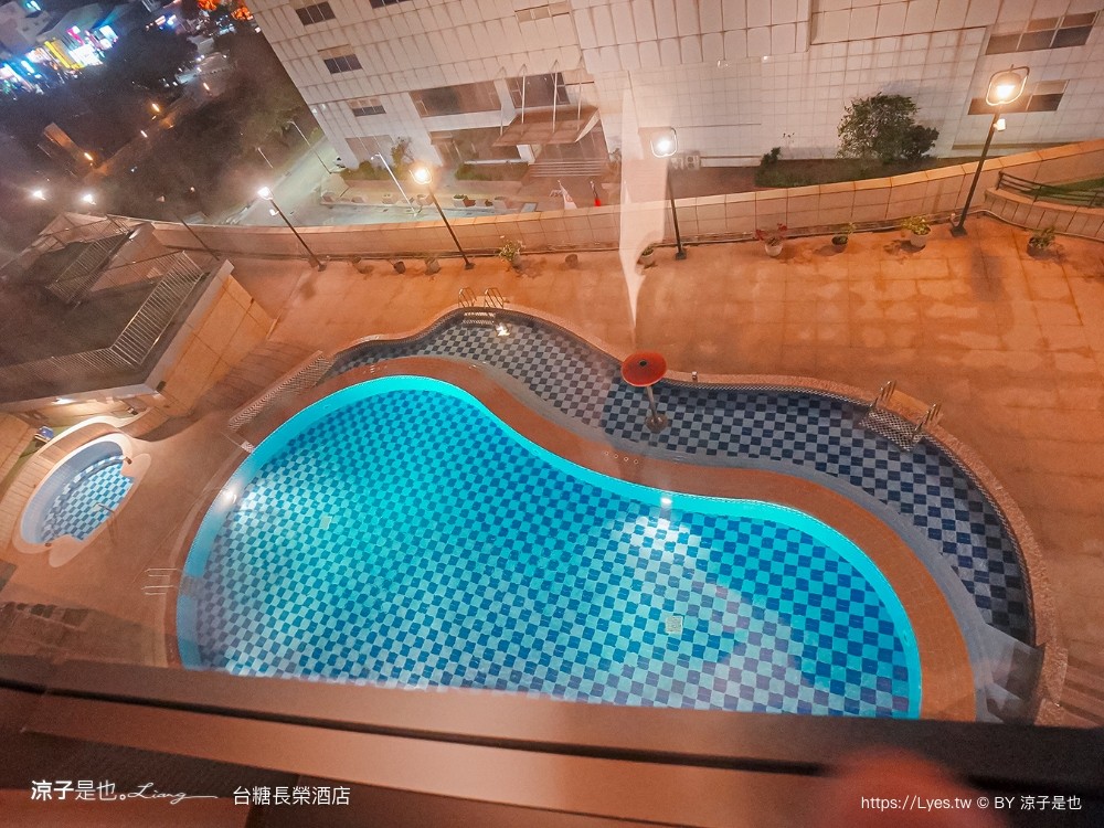 長榮飯店台南 台糖長榮酒店 台南住宿 高鐵假期 長榮桂冠自助餐 優惠 游泳池飯店 長榮早餐 評價 親子 遊戲室