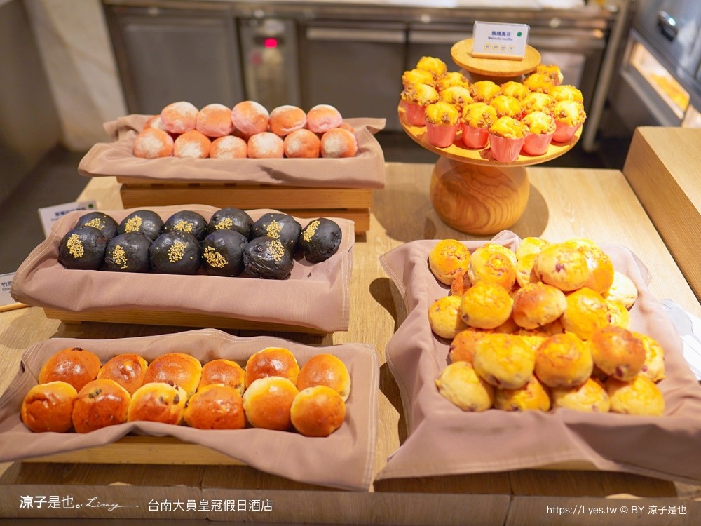 台南 大員皇冠假日酒店 台南安平住宿 親子飯店 泳池 安平 早餐 自助餐 海景房