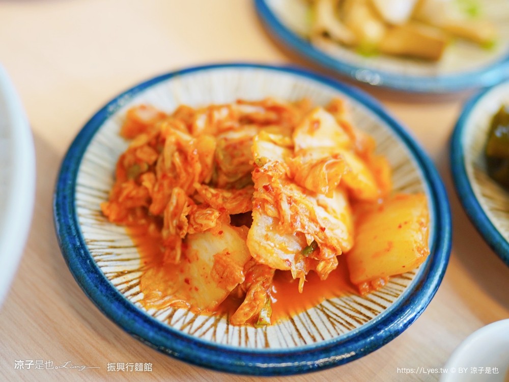 振興行麵館 菜單 中友百貨美食 台中科大小吃 一中街商圈 中國醫美食 文青小店