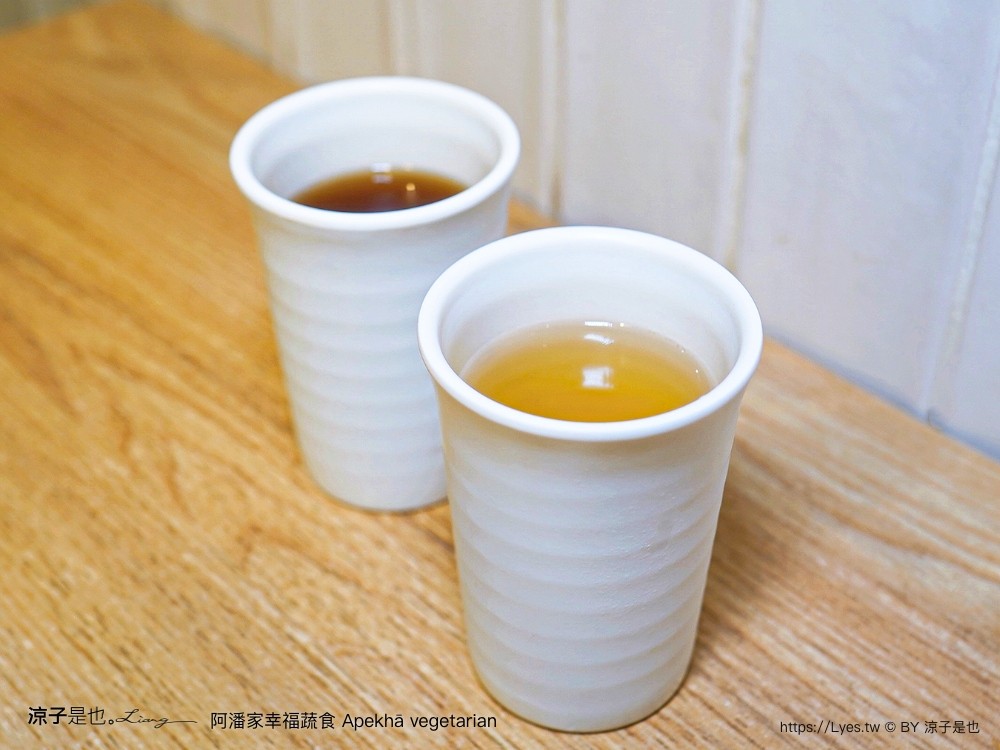 阿潘家幸福蔬食 菜單 台中一中商圈 台中蔬食料理 台中素食 小菜自助吧 小米粥 飲料吃到飽 中友百貨餐廳 推薦 apekhā vegetarian