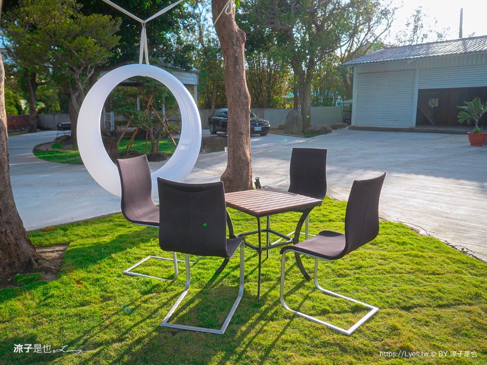 墾丁包棟民宿 屏東住宿 滿州住宿 touch villa 泳池 房型 庭院 卡拉ok 烤肉