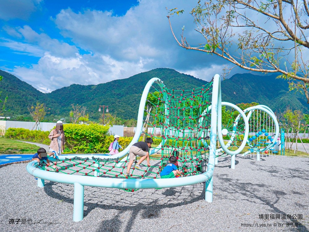 福興溫泉區親子共融公園 埔里 日式溫泉公園 南投景點 溫泉主題 埔里親子公園 泡腳池 攀爬網 沙坑 親子景點