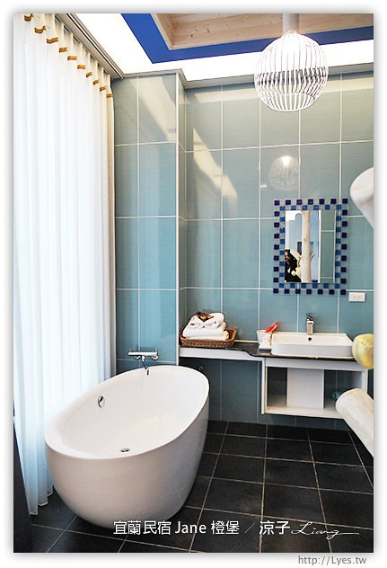 宜蘭民宿-橙堡-夢幻城堡風的宜蘭民宿(凡爾賽房型篇)