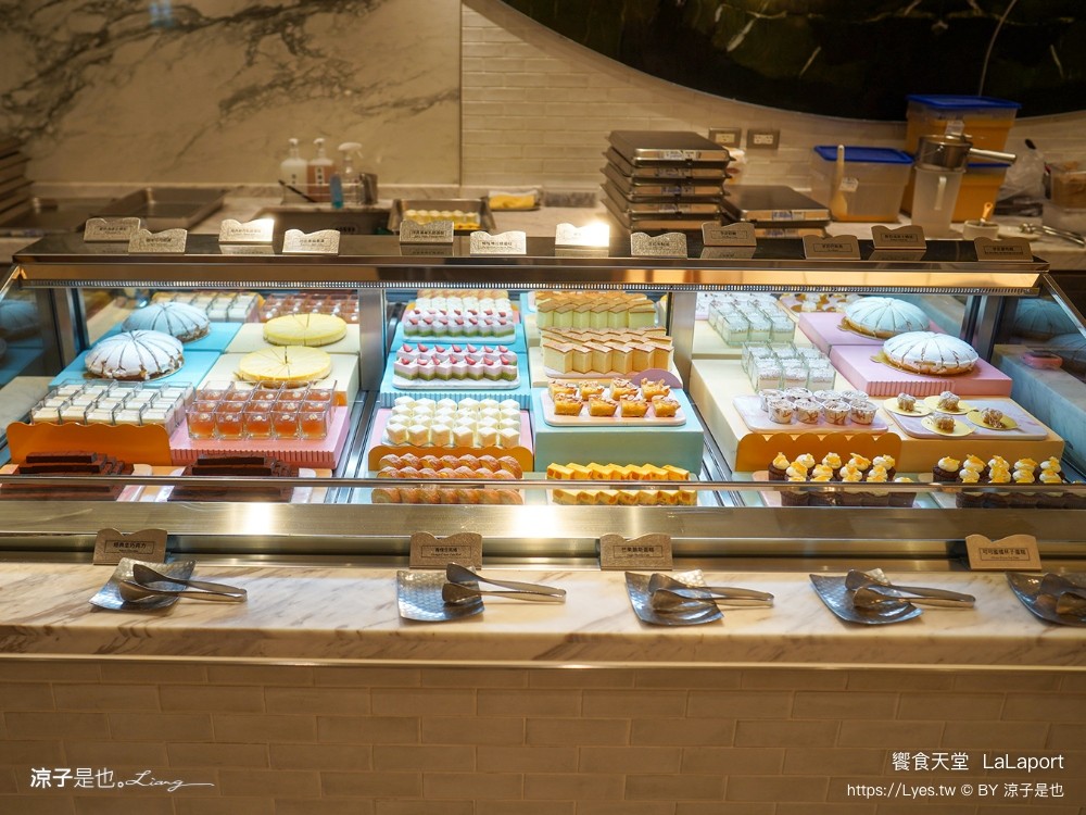 饗食天堂 lalaport 台中吃到飽推薦 必吃料理 台中美食 吃到飽餐廳 buffet 價位 牛排 生魚片 甜點