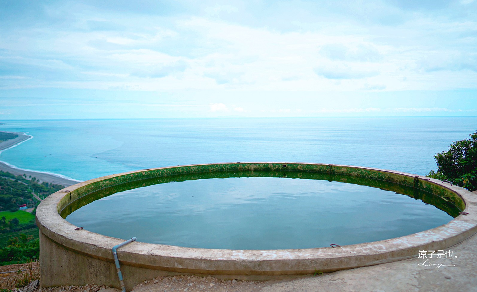 華源海灣 天空之鏡 台東景點 華源觀景台 漂流木愛心 網美水池 太麻里景點 秘境水塔
