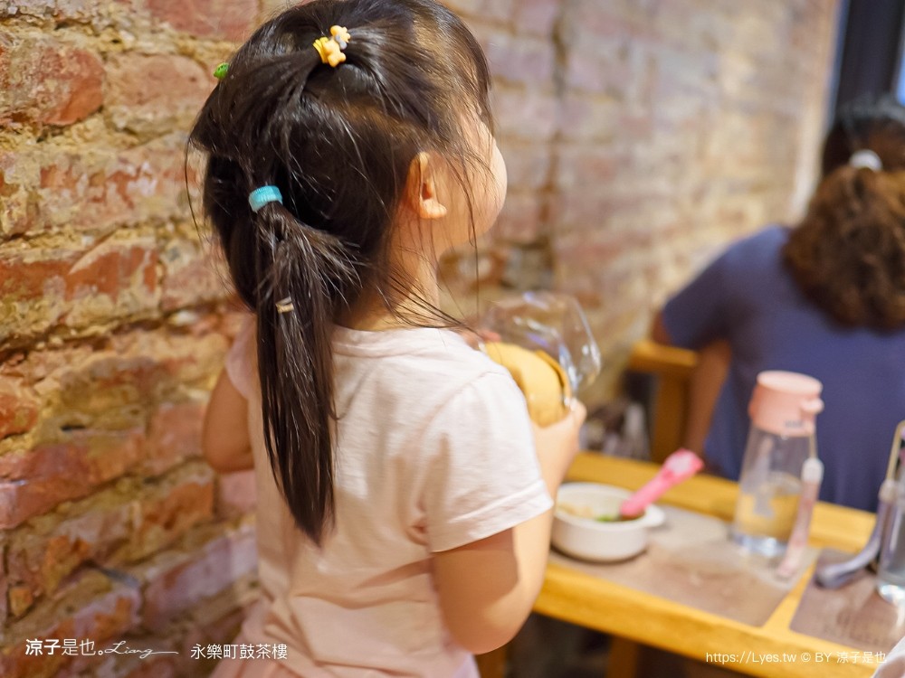 永樂町鼓茶樓 台南答嘴鼓劇院 永樂市場美食 親子景點 菜單 懷舊老屋 四層樓天井 答嘴鼓演出時間 預約 茶樓導覽 在地古早味美食 台南答嘴鼓劇院 永樂市場美食 親子景點 菜單 懷舊老屋 四層樓天井 答嘴鼓演出時間預約 茶樓導覽 在地古早味美食
