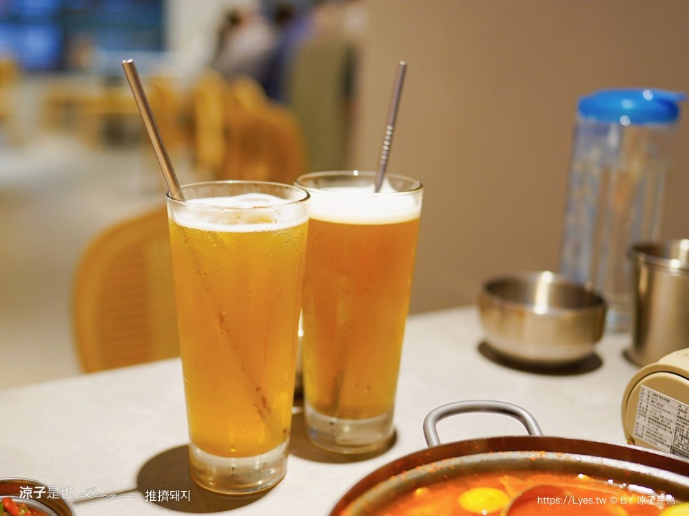 推擠 美食小吃 韓國烤肉 韓式小菜吃到飽 霜淇淋 無限供應