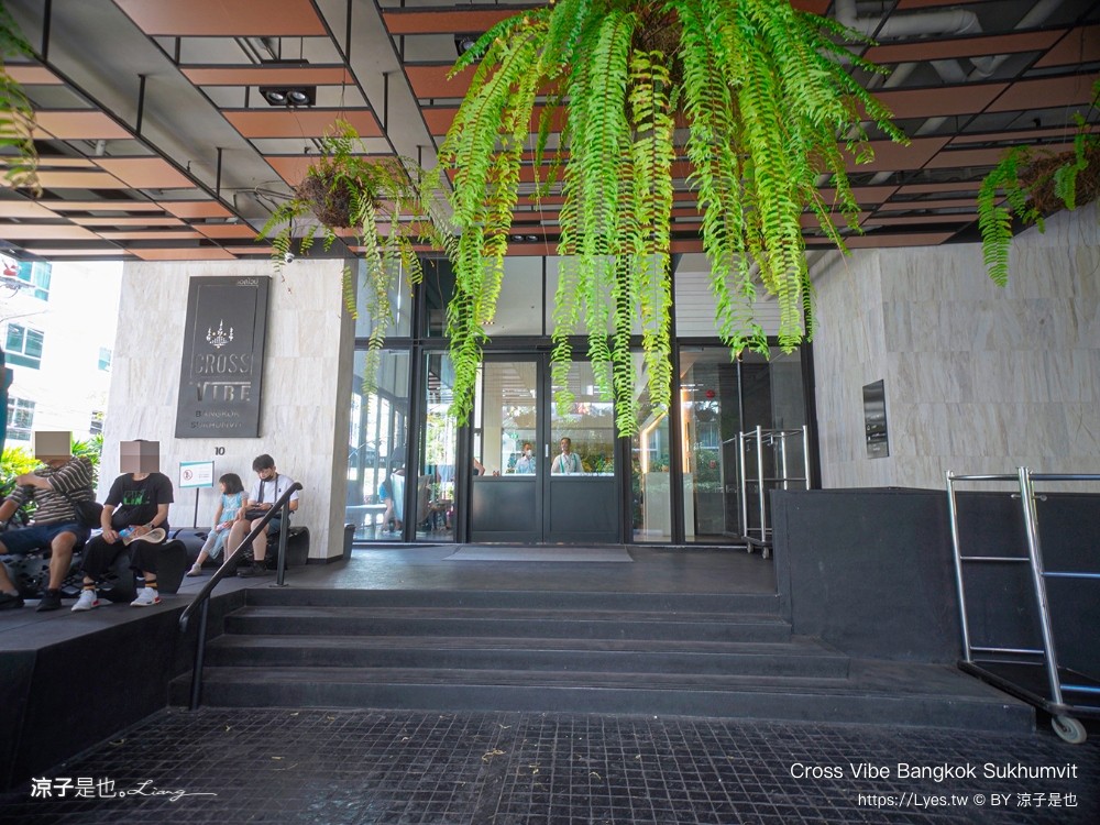 曼谷住宿 Cross Vibe Bangkok Sukhumvit 泰國飯店 四星級 親子飯店推薦 bts on nut 公寓式旅店 房價 交通 素坤逸