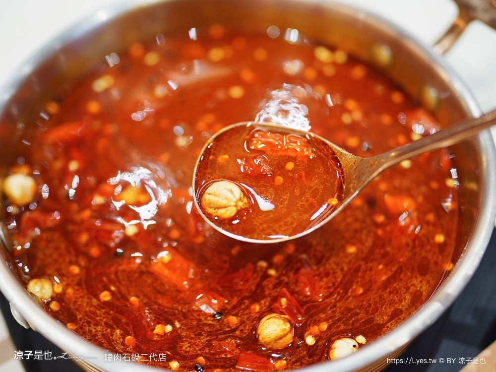 嗑肉石鍋 北屯軍福店 全新二代店 台中火鍋吃到飽推薦 蔬菜 火鍋料 飲料 冰品自助吧 buffet