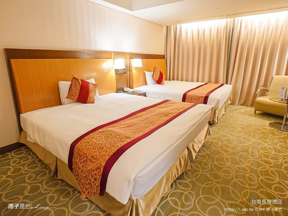 長榮桂冠酒店 台南住宿 台糖長榮台南 游泳池飯店 早餐 評價 親子 遊戲室