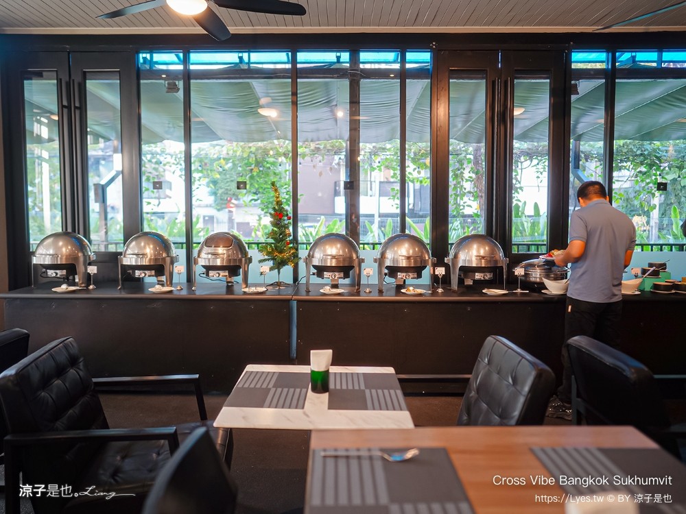 曼谷住宿 Cross Vibe Bangkok Sukhumvit 泰國飯店 四星級 親子飯店推薦 bts on nut 公寓式旅店 房價 交通 素坤逸