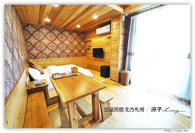 宜蘭民宿-北方札特(古堡館房間篇)-充滿木頭香氣的宜蘭城堡民宿
