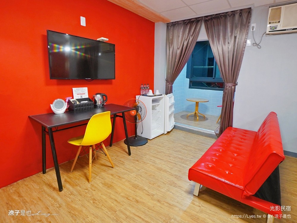 光影民宿 嘉義住宿推薦 布袋民宿 房型 雙人房 四人房 背包客