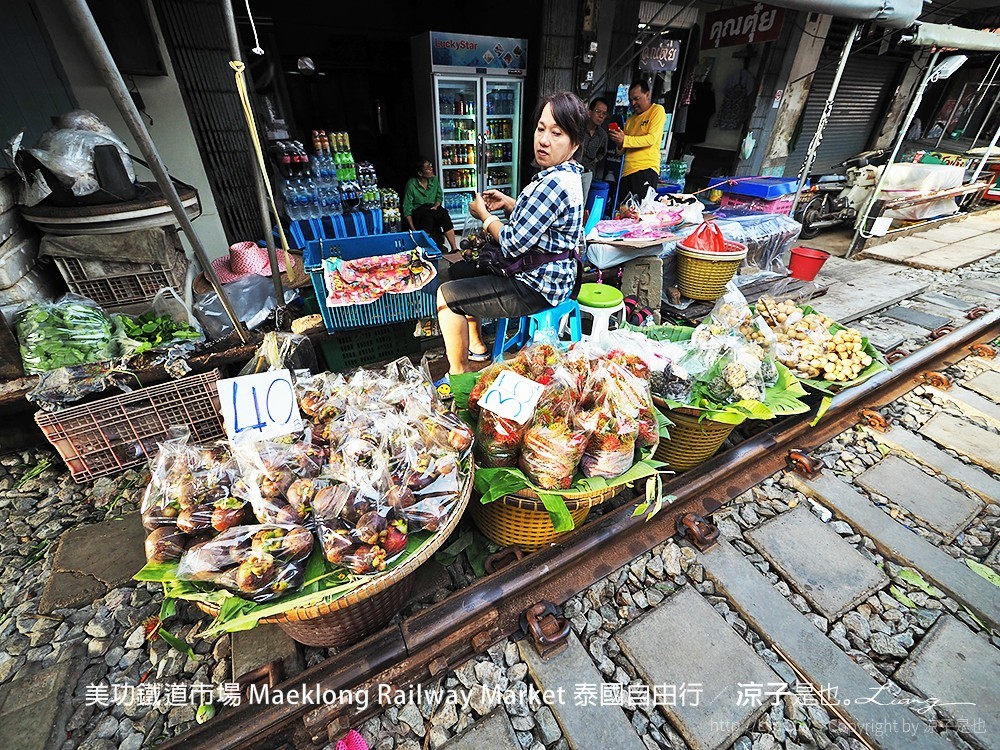 美功鐵道市場 Maeklong Railway Market 泰國自由行