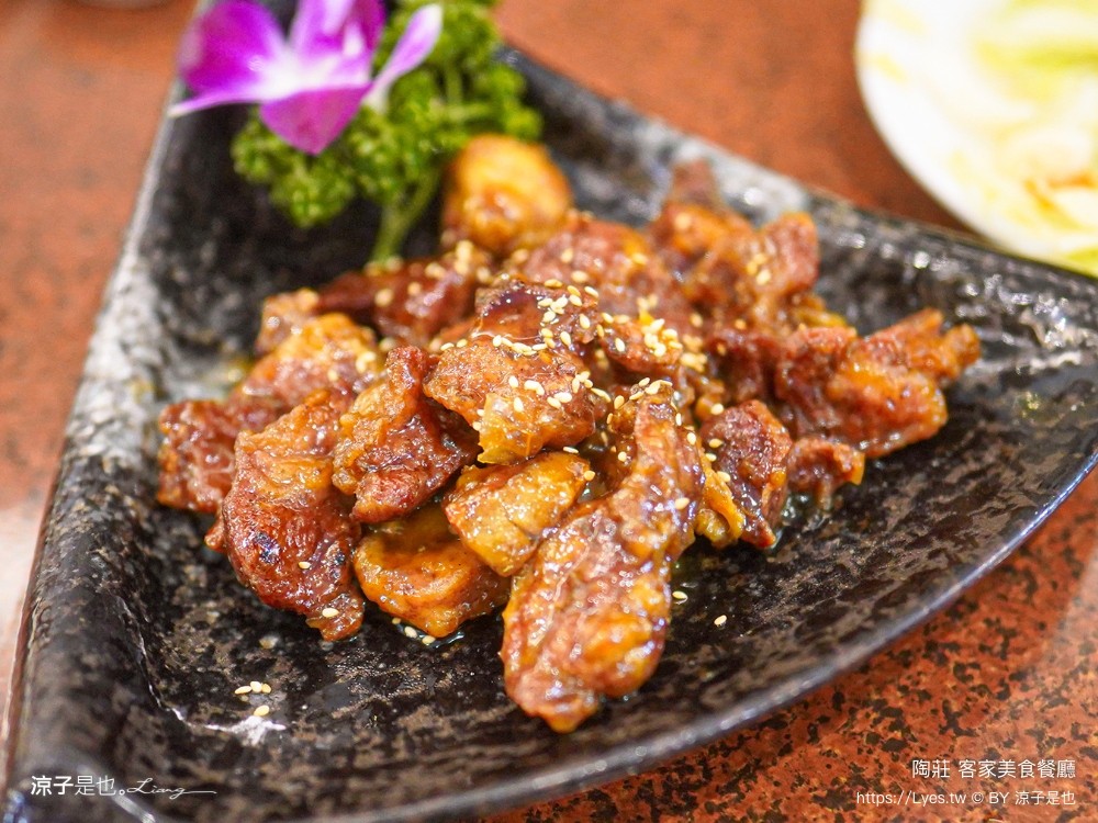 陶莊客家美食餐廳 台中大坑美食 客家料理推薦 放山雞 台中合菜餐廳 聚餐推薦 客家美食 有停車場