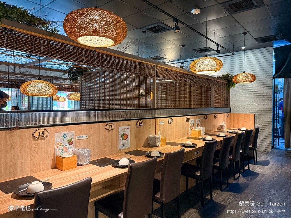 鍋泰暖 泰式南洋火鍋 台中美食 台中火鍋 大里美食 泰式火鍋 吃到飽餐廳 冬蔭功 肉骨茶 自助吧 蔬食飲品