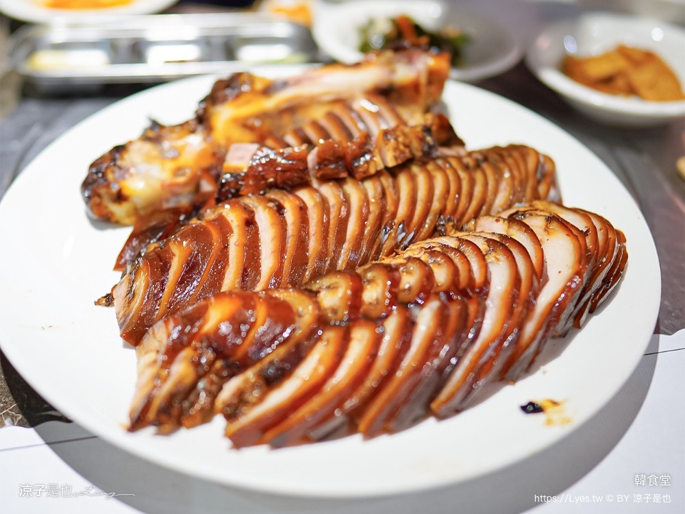 韓食堂 菜單 台北美食 韓式料理 韓國豬腳 水涼麵 辣豆腐鍋 推薦 松山 南京復興站