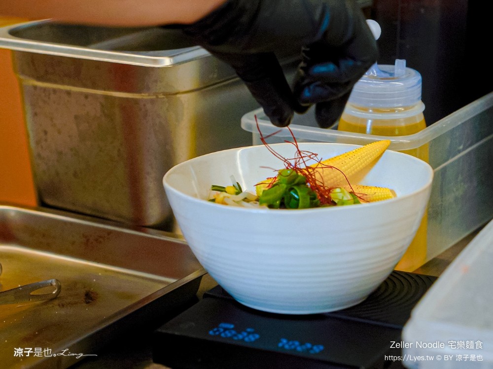 宅樂麵食 zeller noodle 台中美食 牛肉麵 菜單 宅樂建國店 露營風早午餐 網美文青 麵食小吃