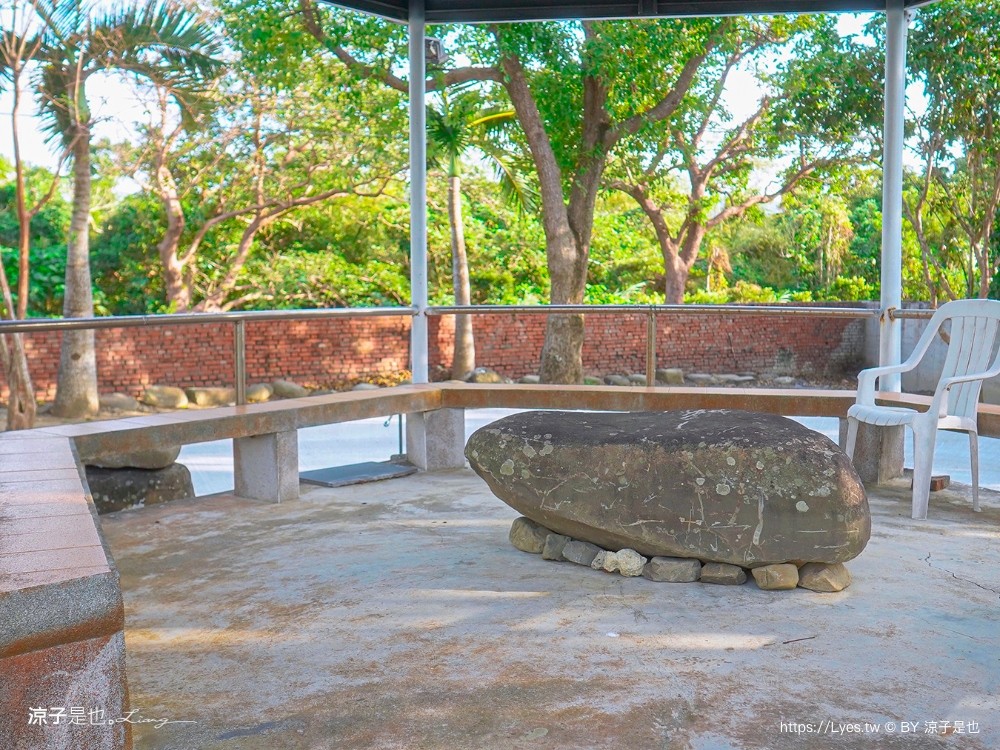 墾丁包棟民宿 屏東住宿 滿州住宿 touch villa 泳池 房型 庭院 卡拉ok 烤肉