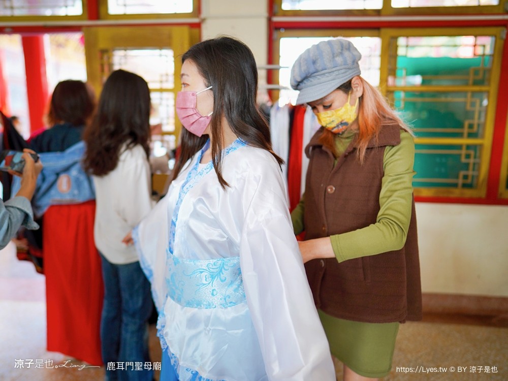 鹿耳門聖母廟 月老 台南景點 特色介紹 換裝攝影棚 鹿耳門聖母廟煙火 住宿 免門票 親子景點