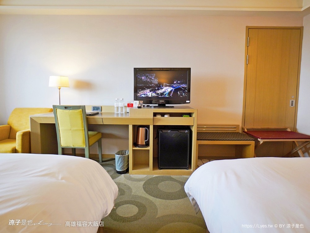 福容大飯店高雄 高雄親子住宿 鹽埕區飯店 捷運站住宿 早餐 房型 四人房 動物園主題房 泳池飯店 健身房