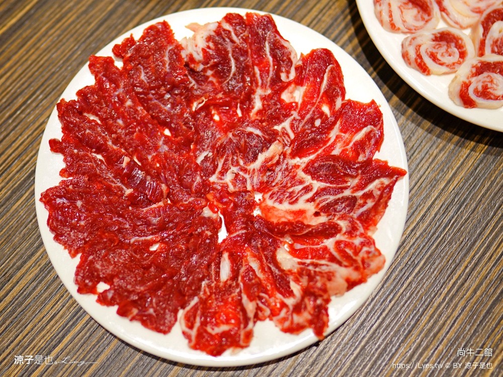 尚牛二館 菜單 台中米其林必比登推薦 溫體牛肉鍋 牛肉湯火鍋 台灣溫體牛美食 北屯餐廳