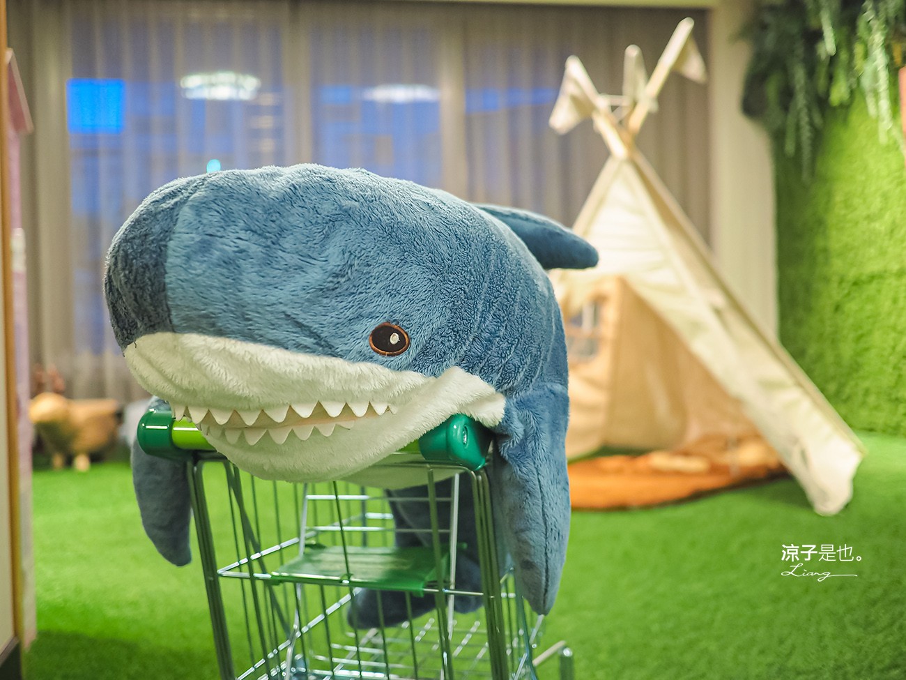 台北飯店-晶華酒店 買住宿送餐飲優惠 兒童遊戲室x浪漫星光泳池電影院 大班廊雅逸居開箱 享受城市親子輕旅行