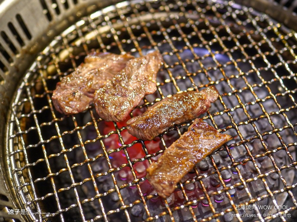 瓦庫燒肉 菜單 台中火車站燒肉 中區美食 老宅餐廳 和牛燒肉 薑餅屋燒肉 慶生 壽星優惠 wow cool