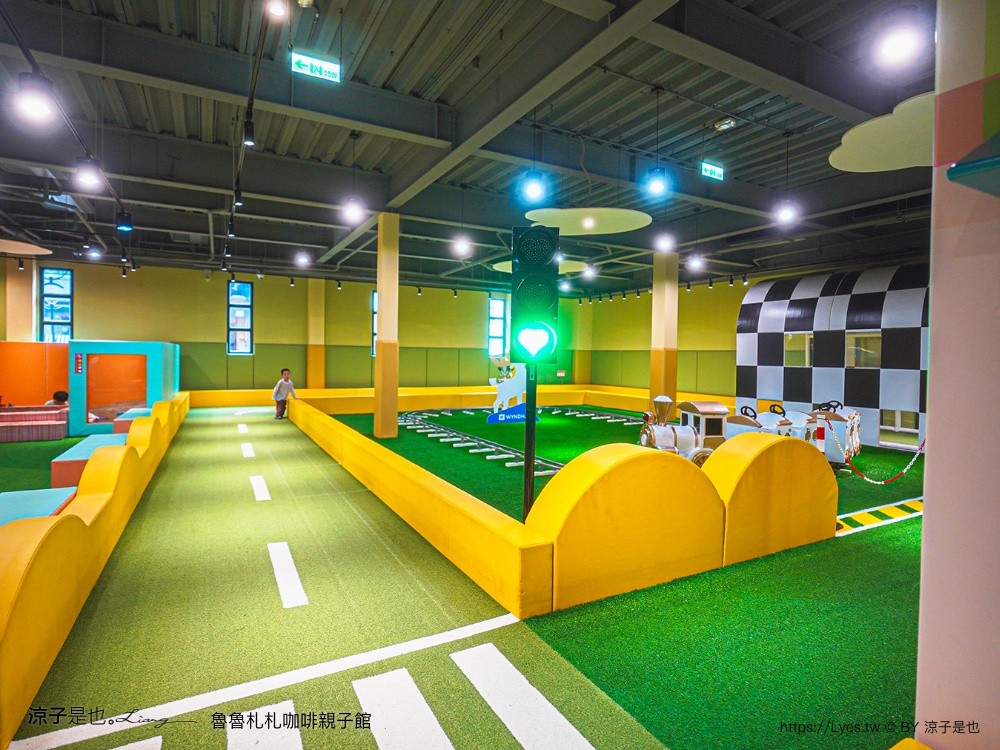 魯魯札札咖啡親子館 日月潭親子餐廳 日月潭親子景點 伊達邵 雨天備案 南投美食 日月潭下午茶