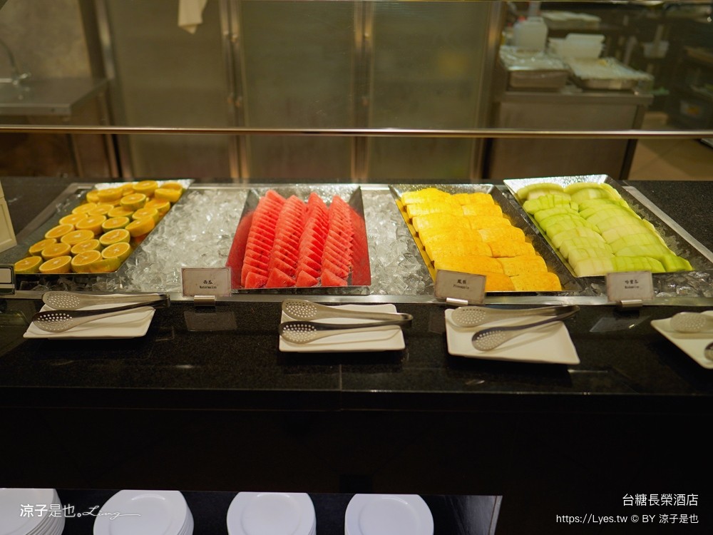 長榮飯店台南 台糖長榮酒店 台南住宿 高鐵假期 長榮桂冠自助餐 優惠 游泳池飯店 長榮早餐 評價 親子 遊戲室