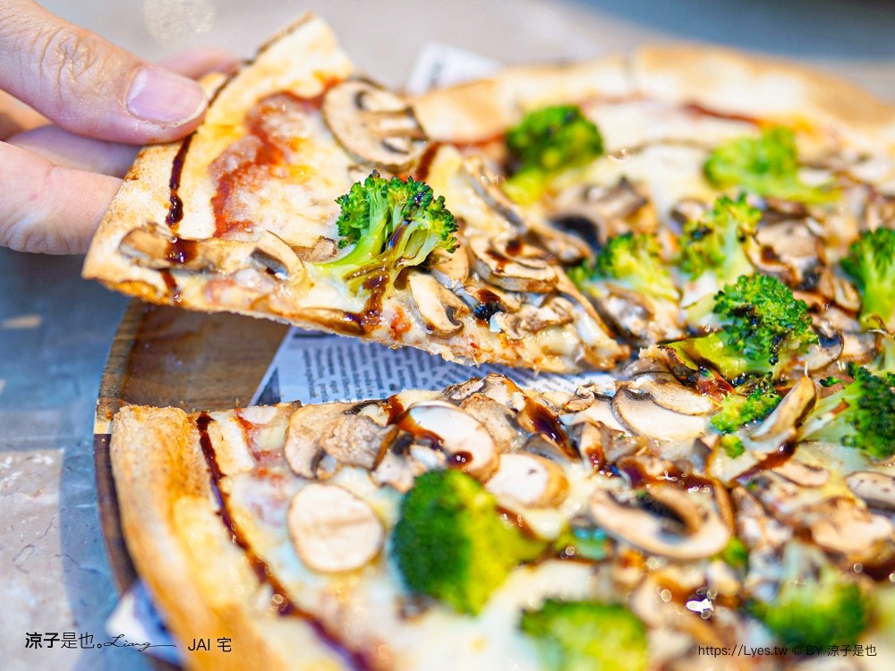 jai宅 水湳 菜單 台中美食 義大利麵 披薩 hun混 玻璃屋 餐廳 北屯景觀餐廳