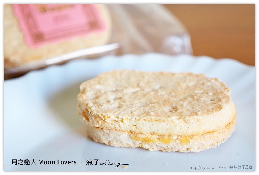 台中-月之戀人 精緻的手作甜點好好吃 還有過年送禮大方的年節禮盒喔