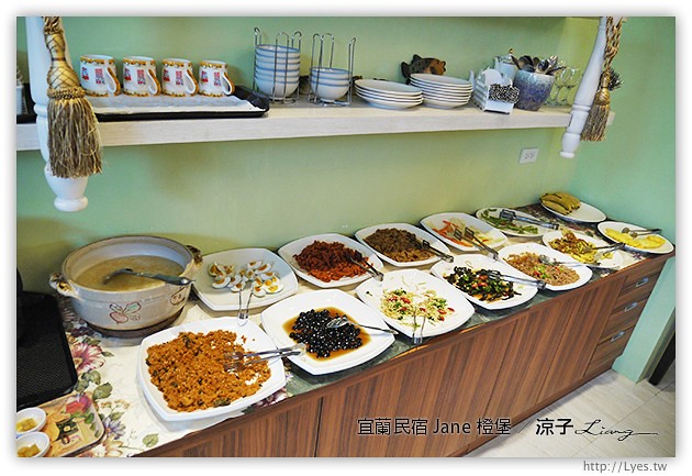 宜蘭民宿-橙堡-夢幻城堡風的宜蘭民宿(羅浮宮房型與早餐、下午茶篇)