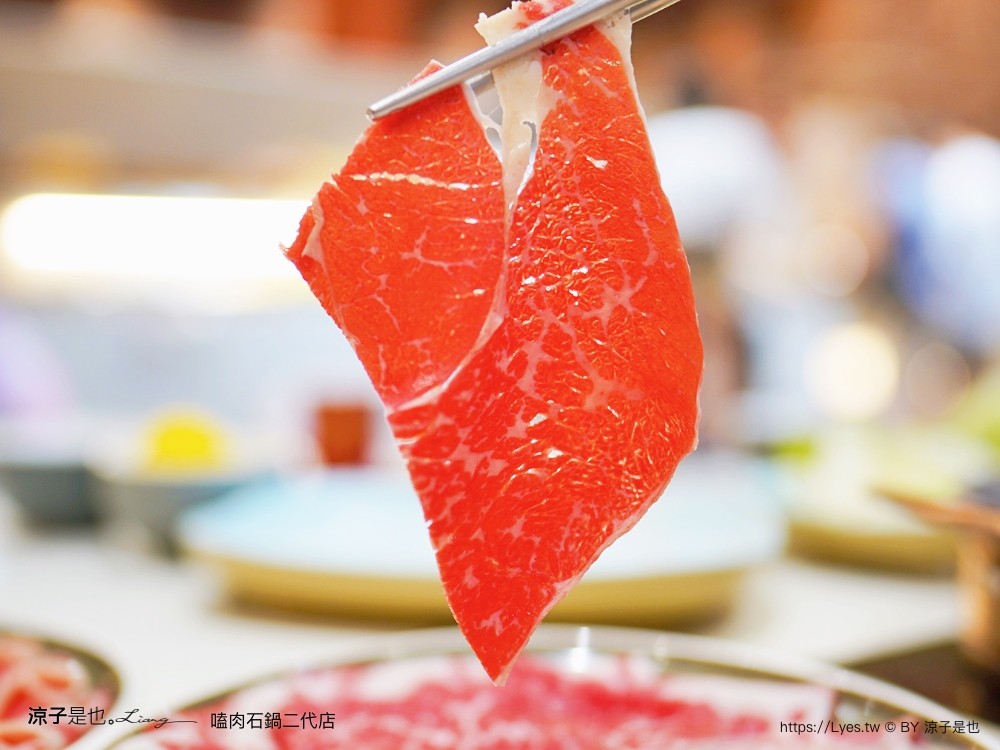 嗑肉石鍋 北屯軍福店 全新二代店 台中火鍋吃到飽推薦 蔬菜 火鍋料 飲料 冰品自助吧 buffet