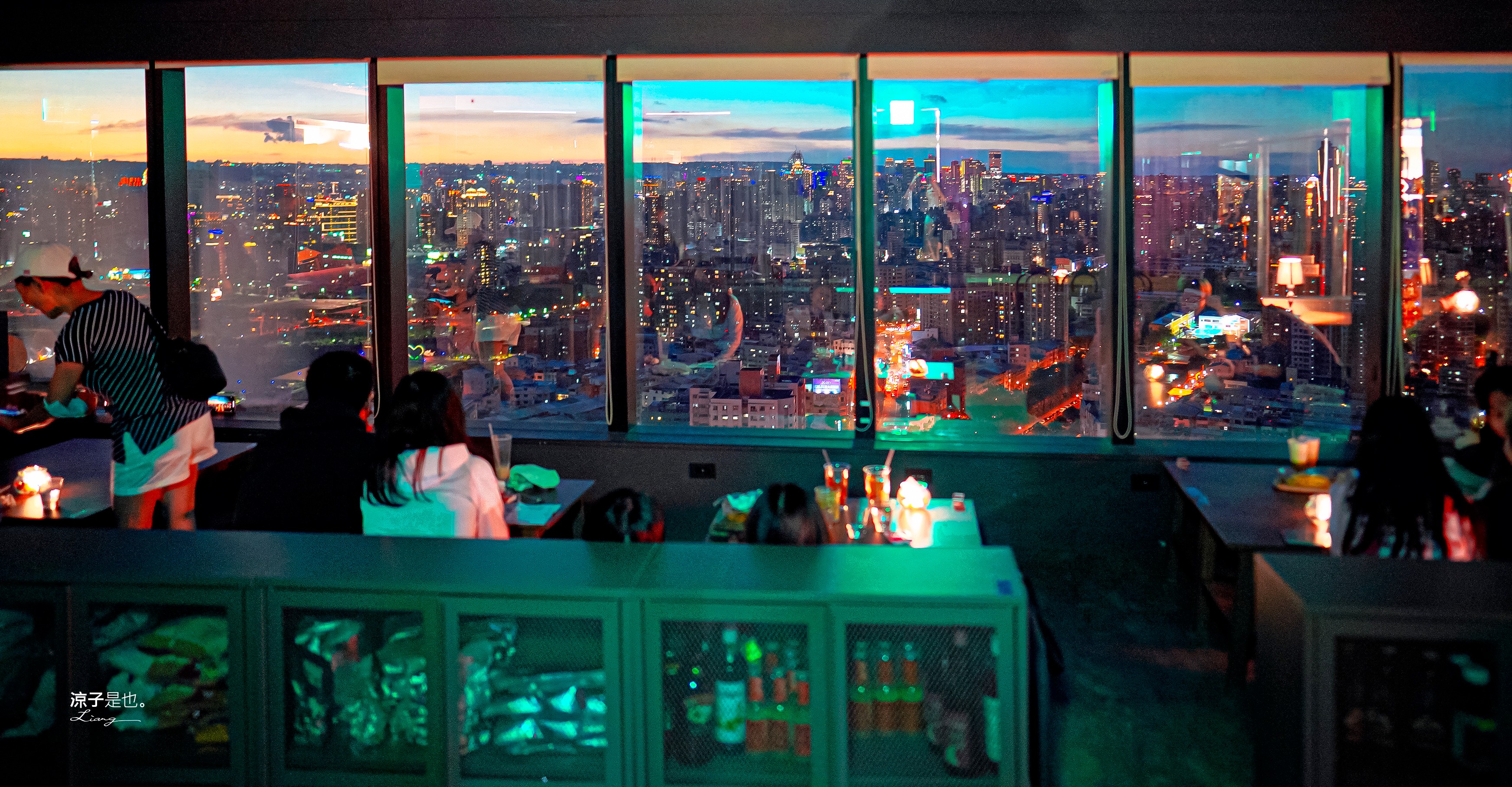 咖啡任務 菜單 CAFETASK 台中南區 台中夜景餐廳 高樓咖啡館 全新景觀沙發區 高空咖啡景觀餐廳