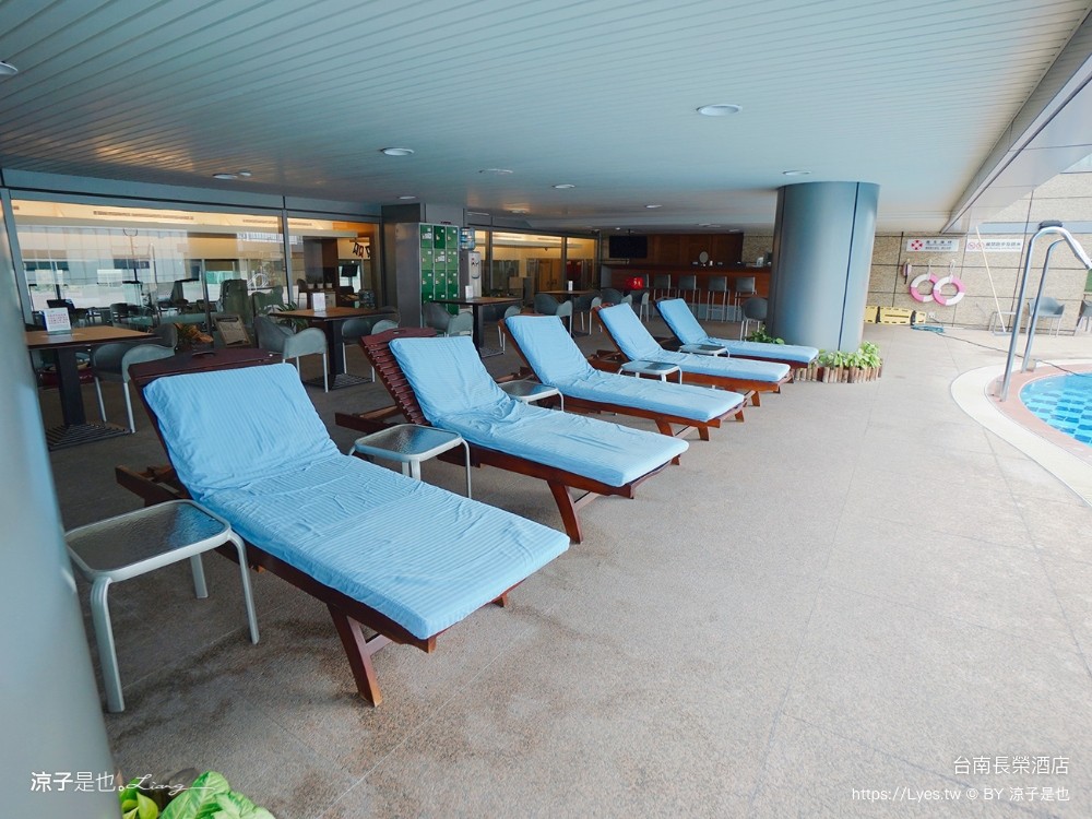 長榮桂冠酒店 台南住宿 台糖長榮台南 游泳池飯店 早餐 評價 親子 遊戲室