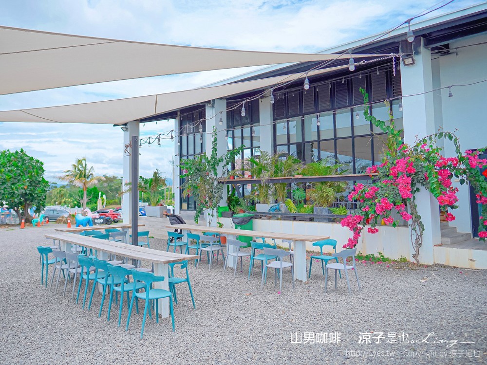 山男咖啡 菜單 屏東恆春 墾丁咖啡館 海景餐廳 網美打卡 甜點 低消 交通