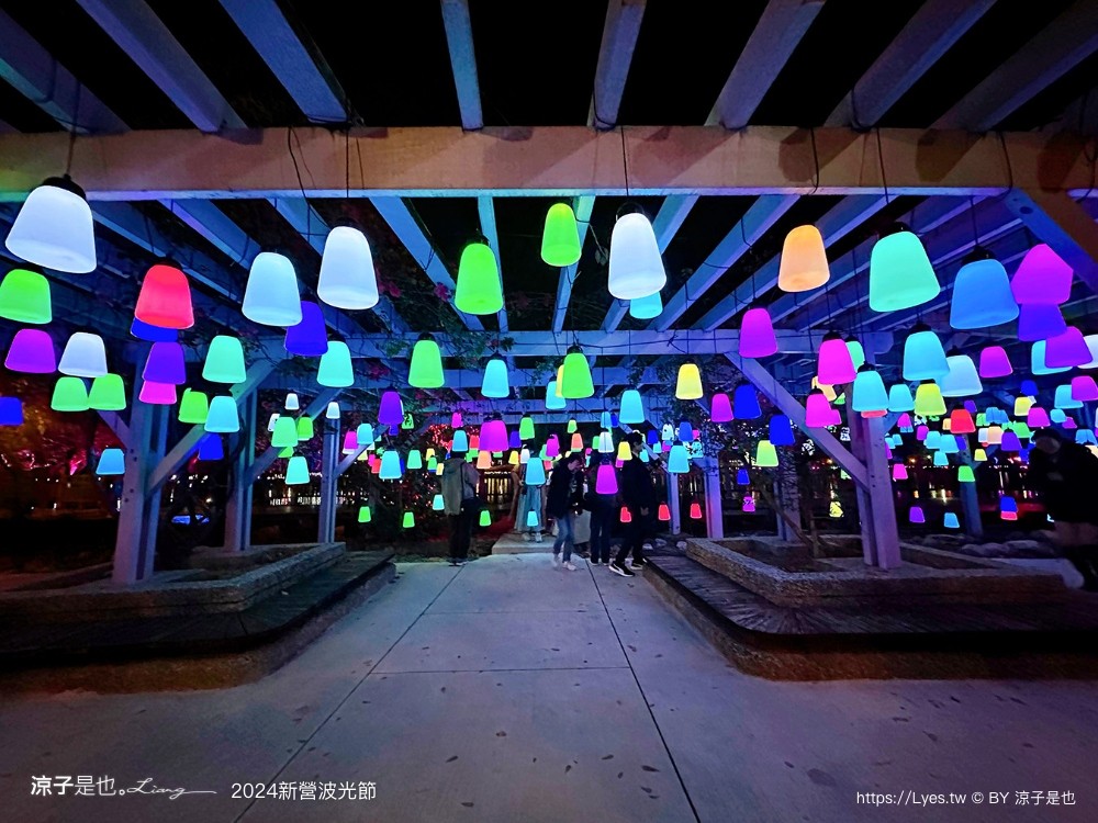 2024 新營波光節 台南 天鵝湖燈會 幾米藝術展 台南景點 新營景點 光影藝術燈會 交通