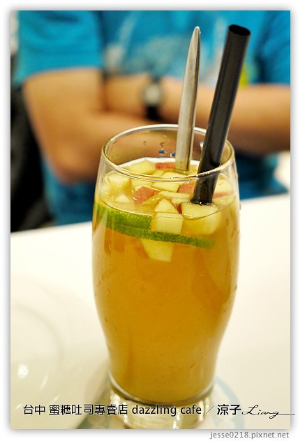 台中-Dazzling cafe 蜜糖吐司專賣店-終於吃到Dazzling cafe蜜糖吐司創始店