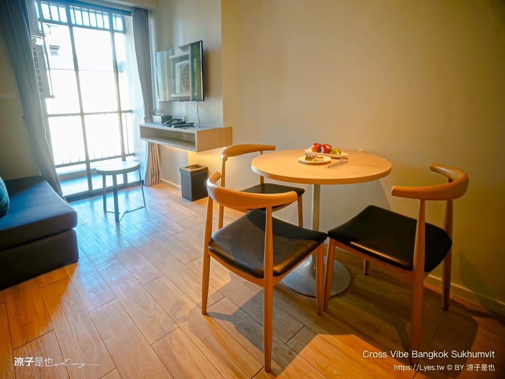 曼谷住宿 Cross Vibe Bangkok Sukhumvit 泰國飯店 四星級 親子飯店推薦 bts on nut 公寓式旅店 房價 交通 素坤逸