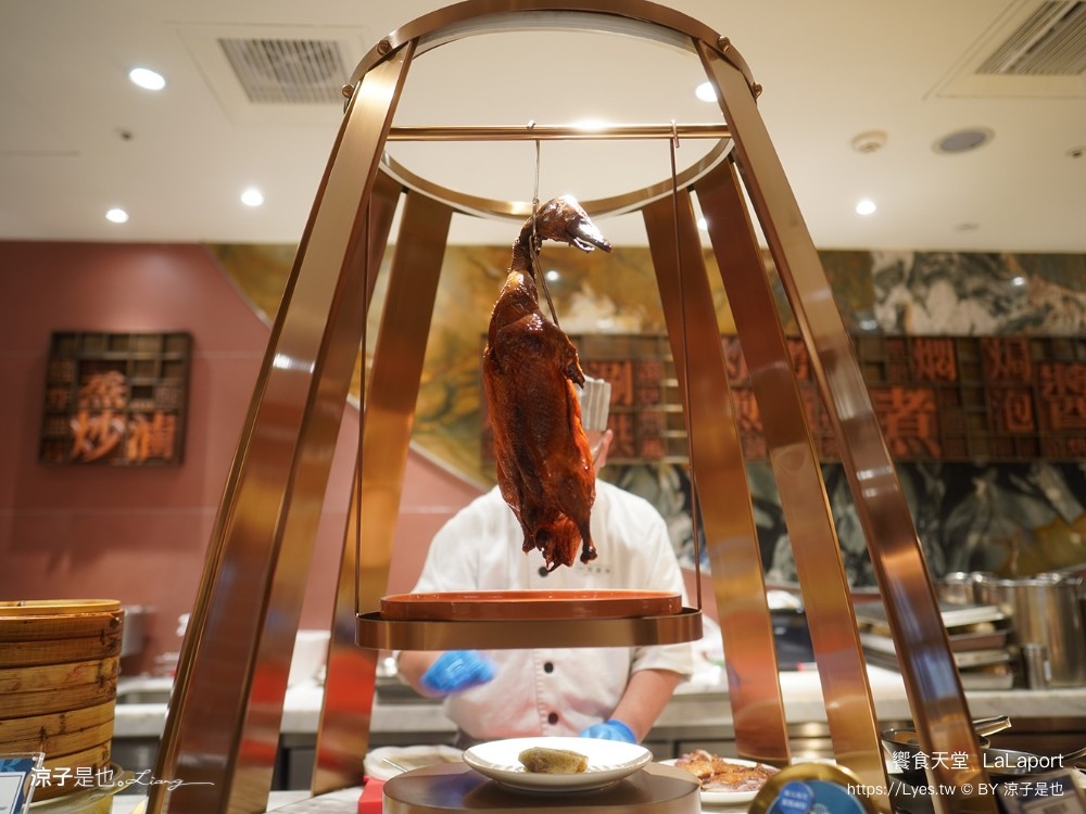 饗食天堂 lalaport 台中吃到飽推薦 必吃料理 台中美食 吃到飽餐廳 buffet 價位 牛排 生魚片 甜點